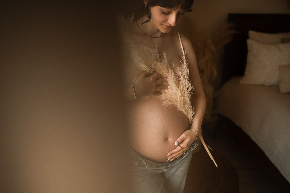 in studio maternity boudoir bend oregon