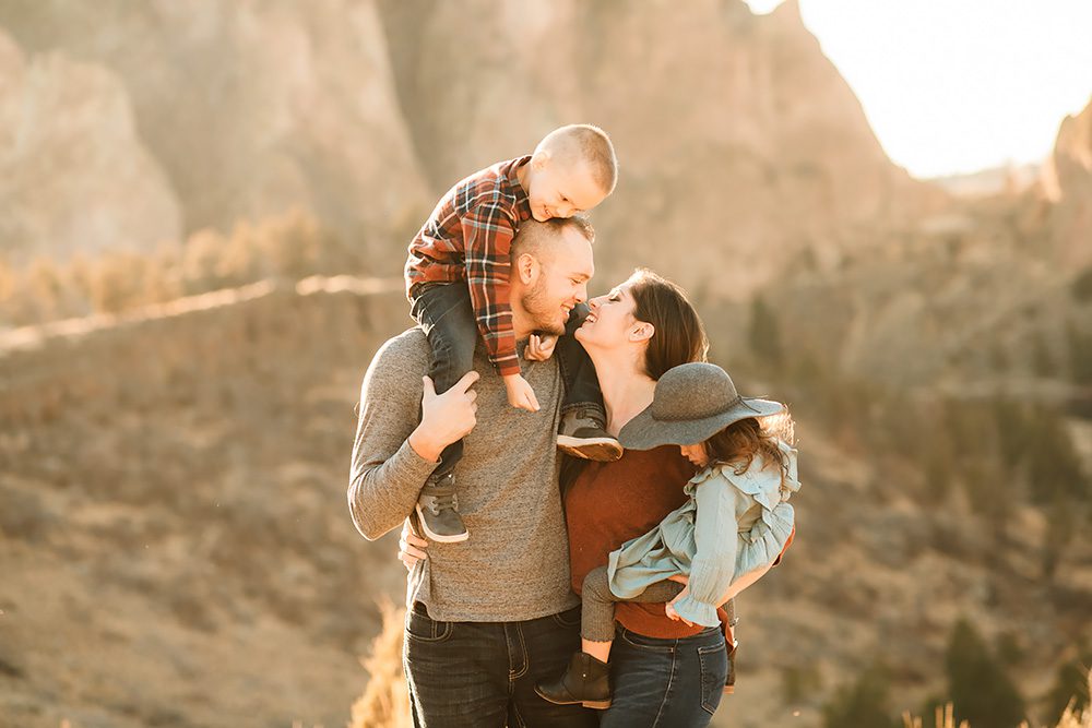 Smith Rock family photos Bend Oregon family photographer