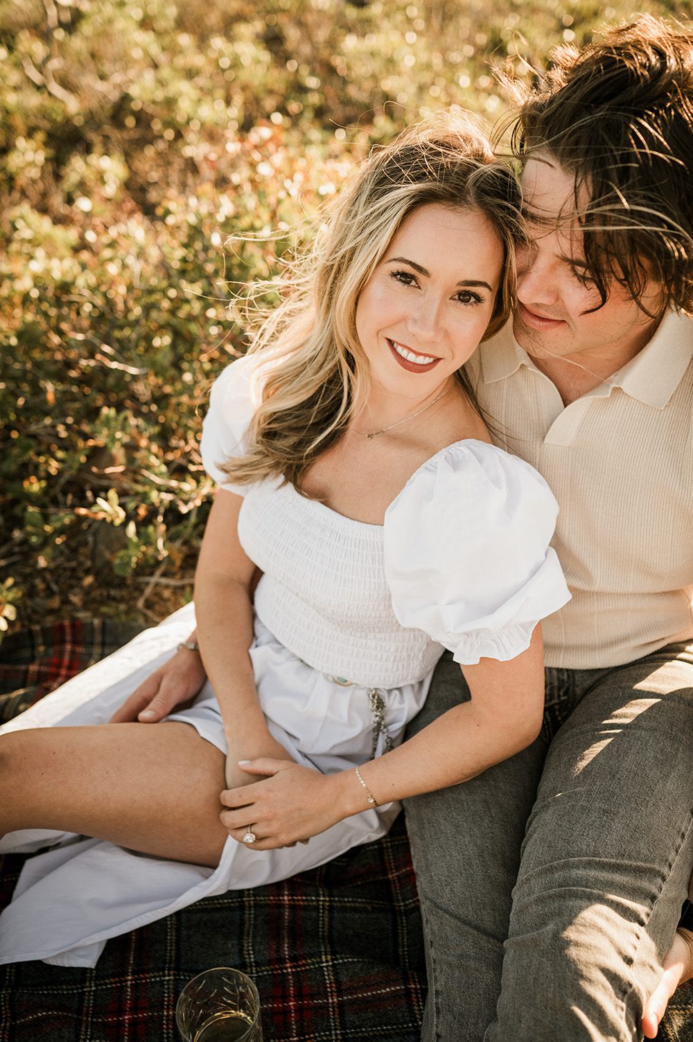 engagement photos with mountains bend oregon