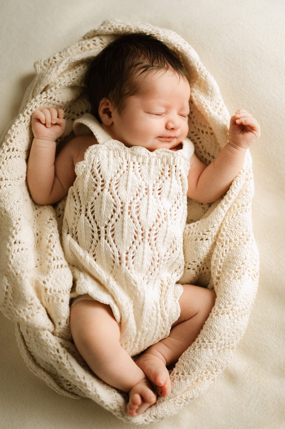 Bend oregon lifestyle newborn photo studio